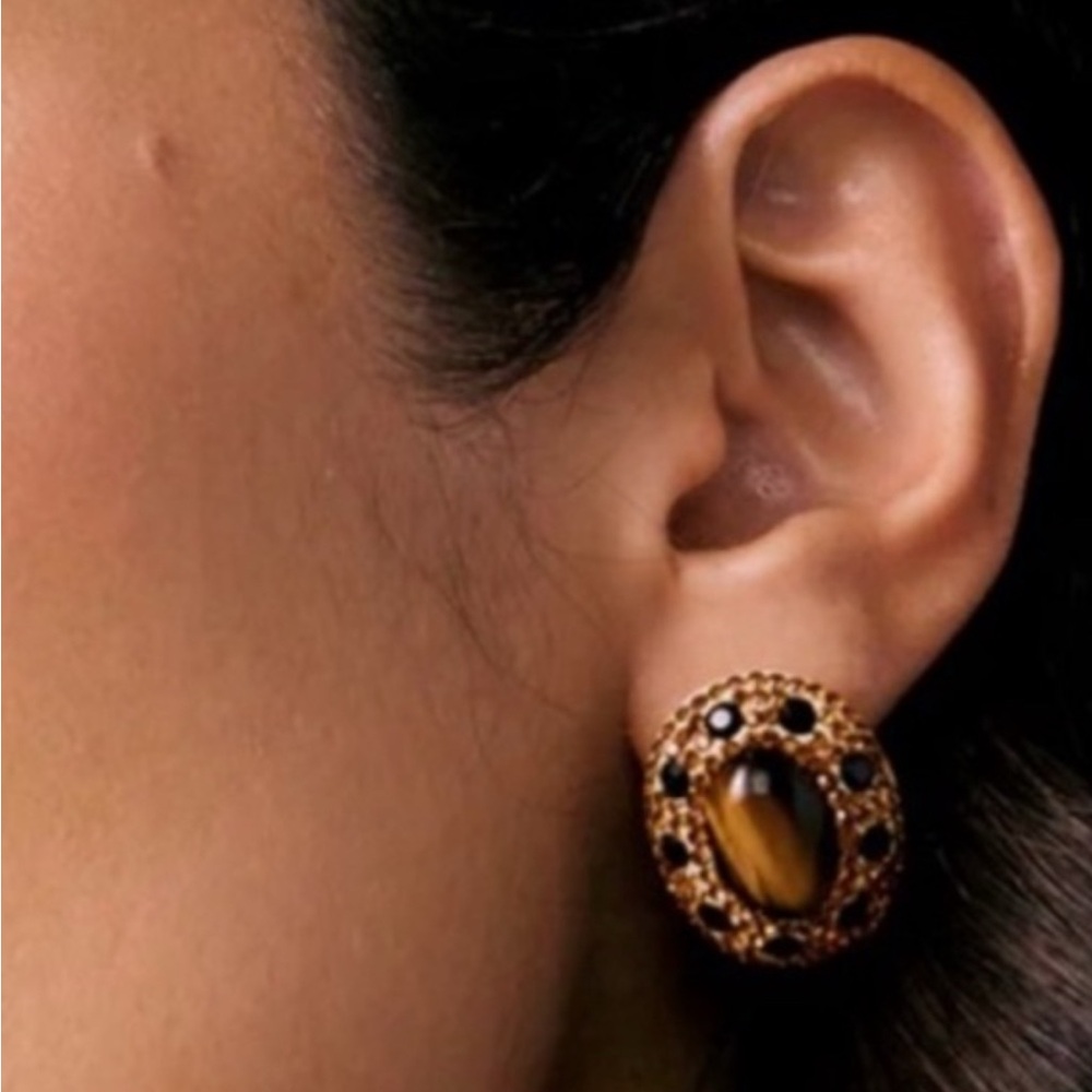 18K Gold plated Tigers eye stud earrings